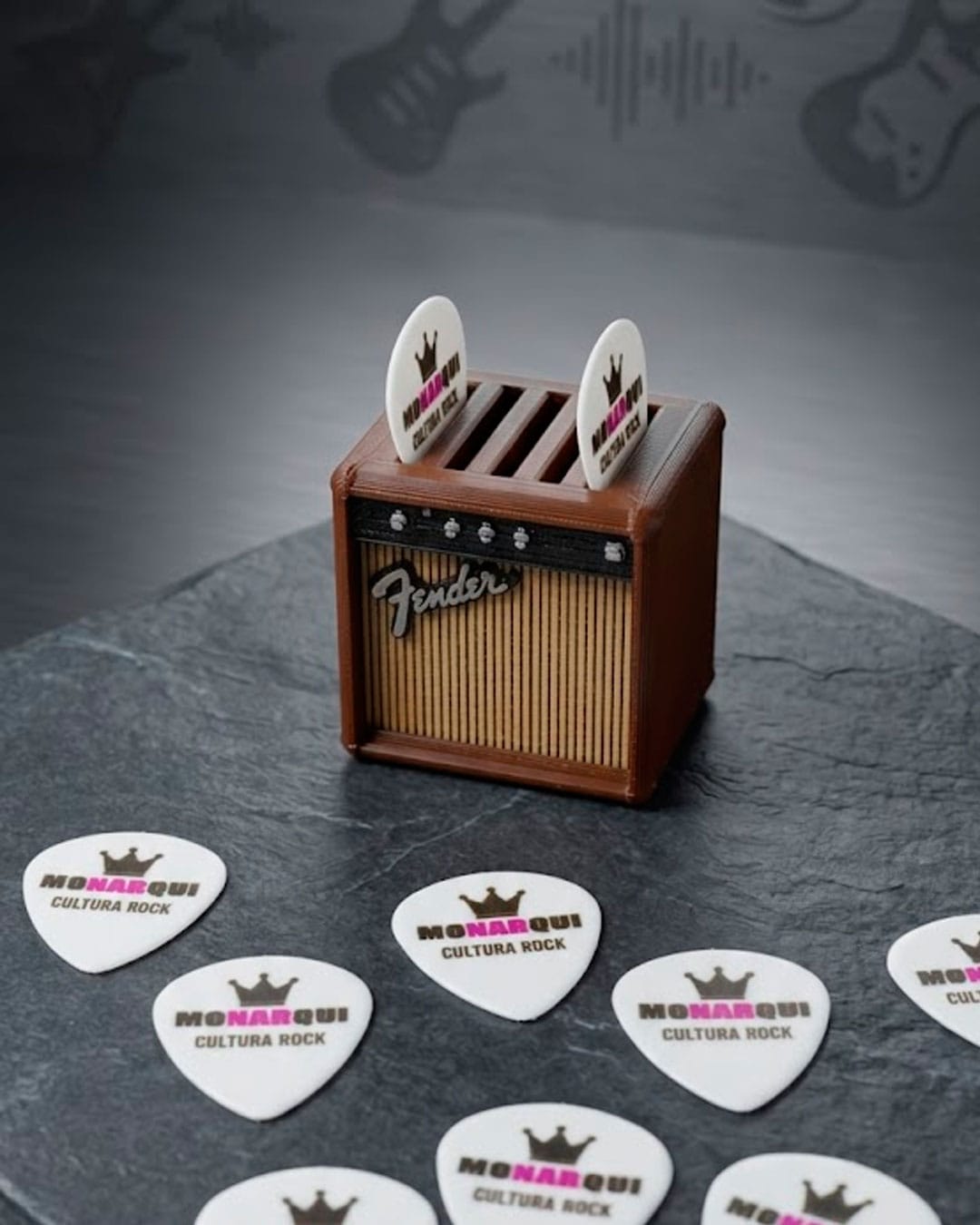 Porta Puas Mini Amplificador Fender Vintage Marrón