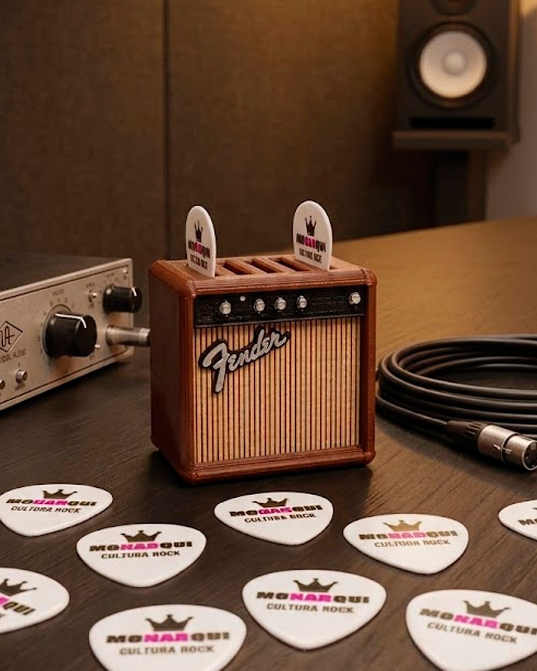 Porta Puas Mini Amplificador Fender Vintage Marrón