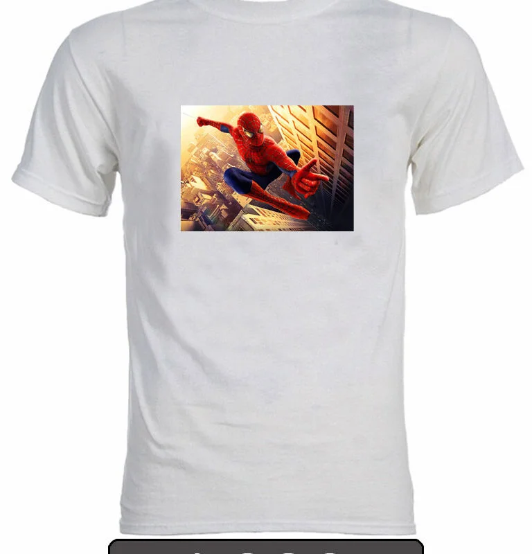 Remera estampada Spiderman. K082